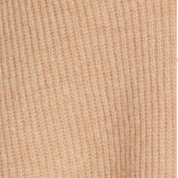 Womens Cape - Picture 4 of 7